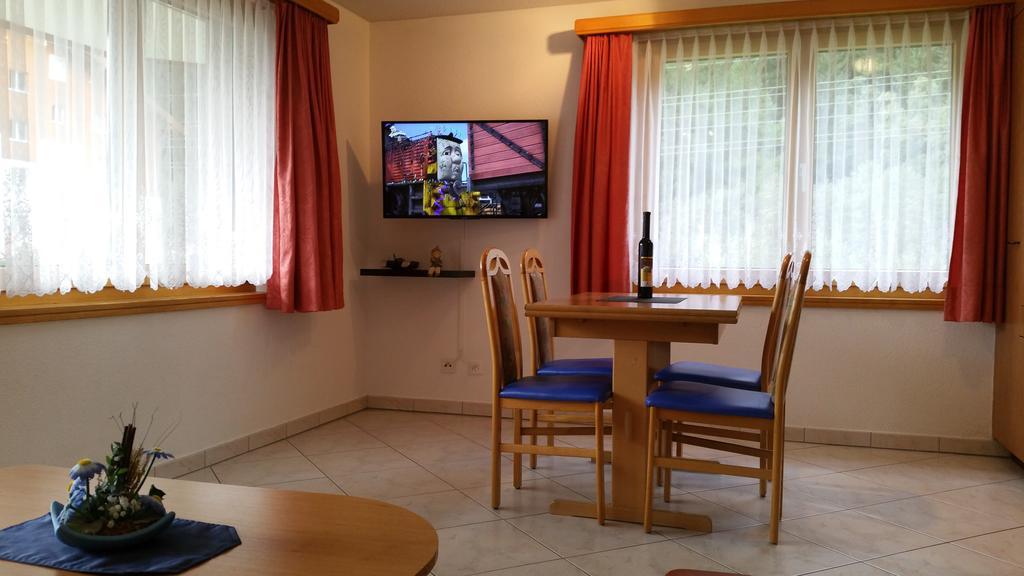 Ferienhaus Antigua Saas-Grund Cameră foto