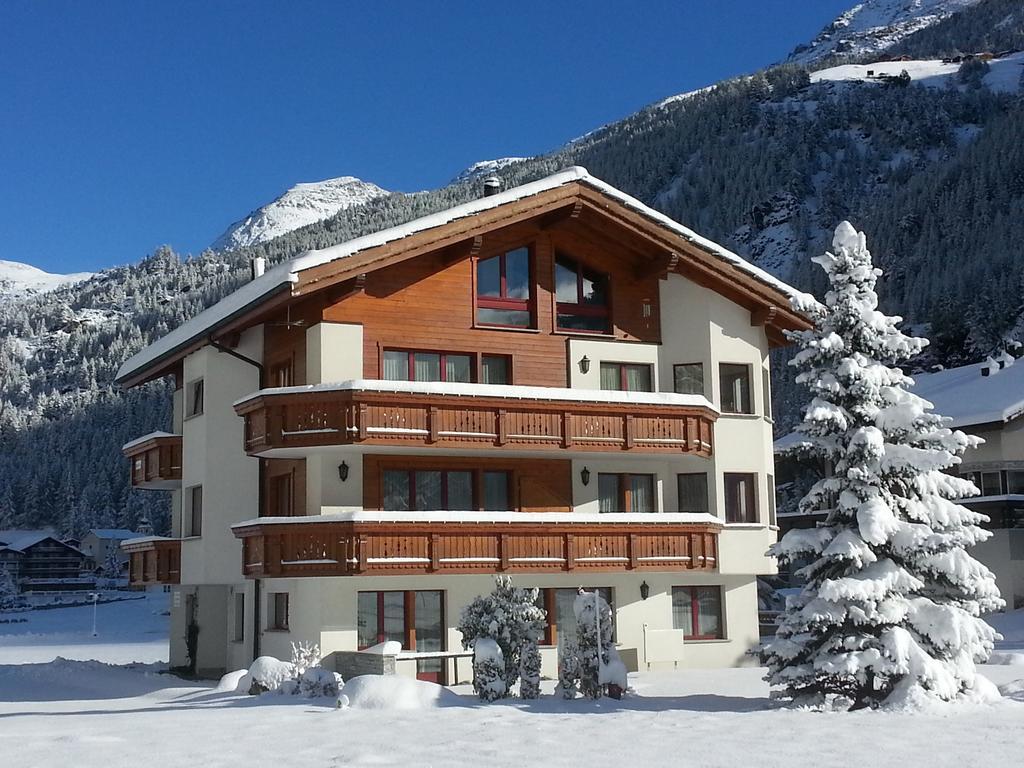 Ferienhaus Antigua Saas-Grund Exterior foto
